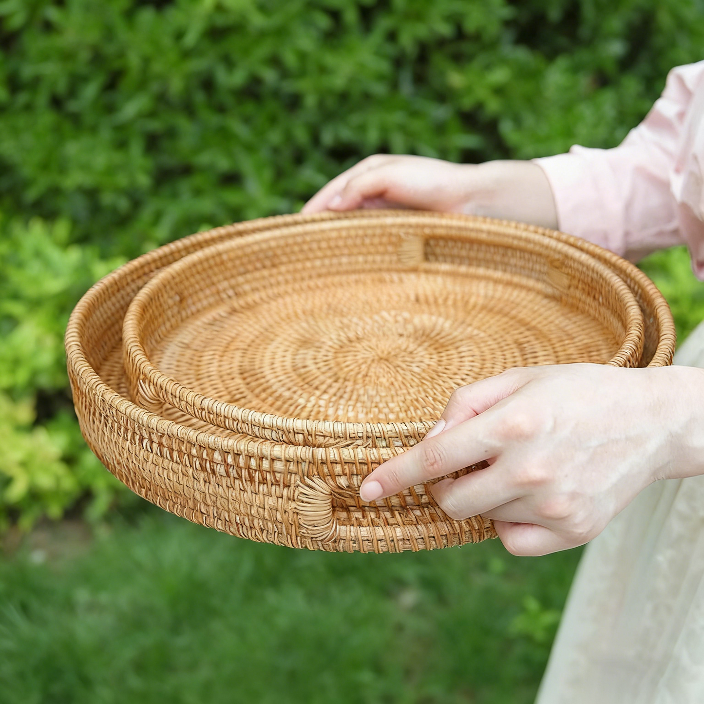 EcoRattan Circular Serving Tray