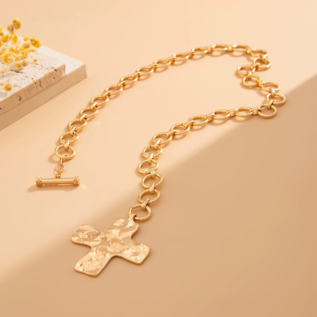 The Eternal Hammered Necklace