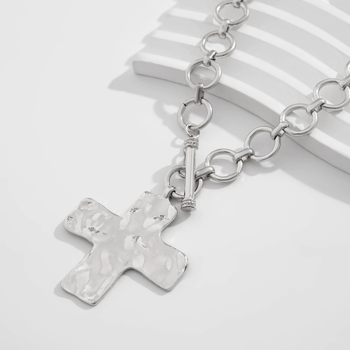 The Eternal Hammered Necklace