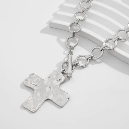 The Eternal Hammered Necklace