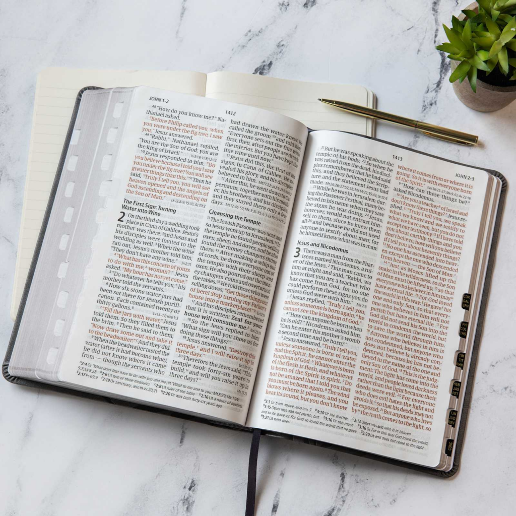 KJV Large Print Personal Size Reference Bible