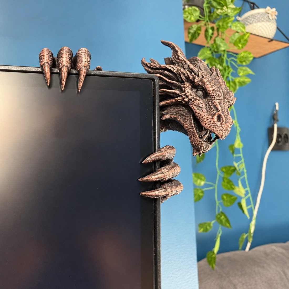 🐲 Dragon Monitor Buddy | Cute Dragon Desktop Companion & Monitor Decor
