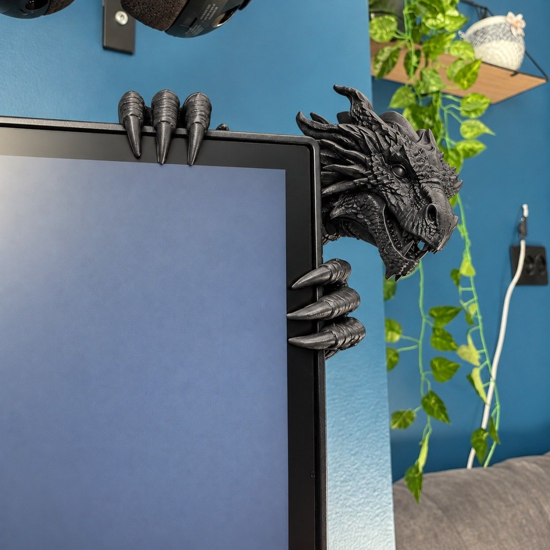 🐲 Dragon Monitor Buddy | Cute Dragon Desktop Companion & Monitor Decor